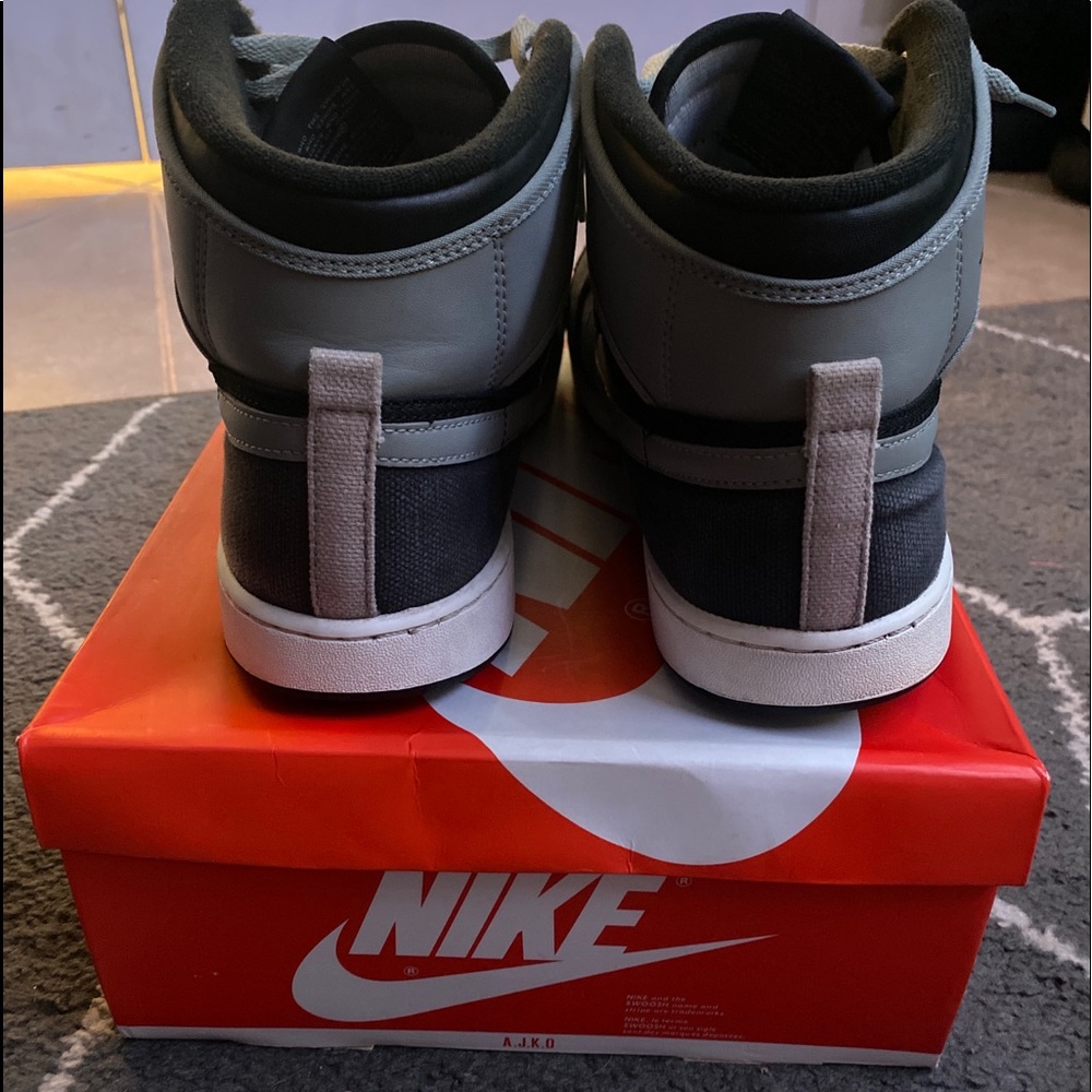 Air Jordan 1 high AJKO shadow size 13 **STEAL** comes with black laces - Picture 6 of 9